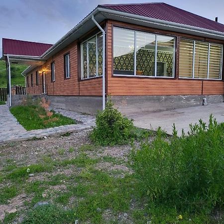 Кольсайские Озера, Гостиница Айару Kurmenty Eksteriør bilde