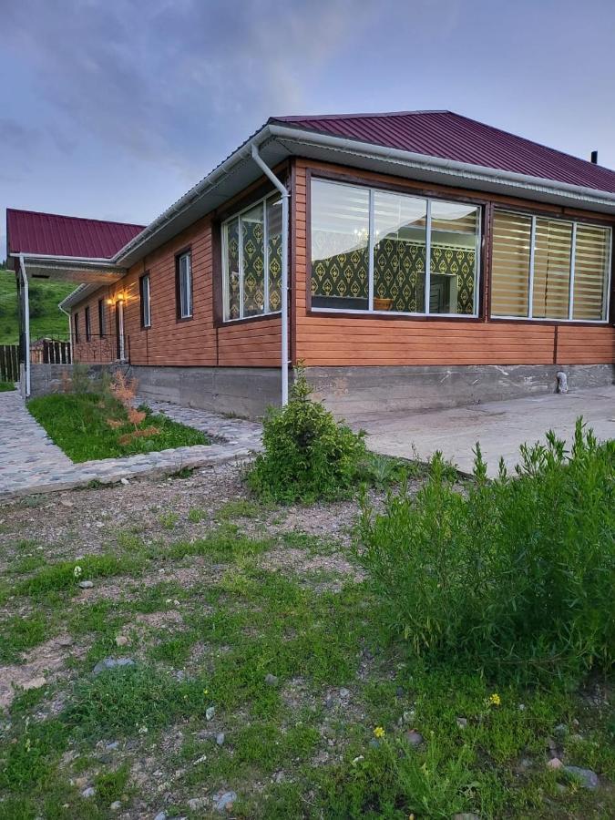Кольсайские Озера, Гостиница Айару Kurmenty Eksteriør bilde